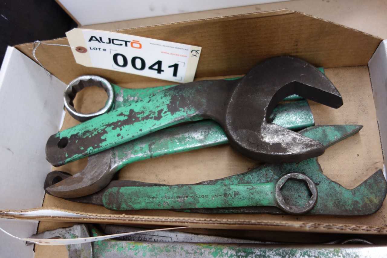 LOT OF 10 ASSORTED HAND WRENCHES. COMBINATION, STRIKING, SPANNER - HAND TOOLS