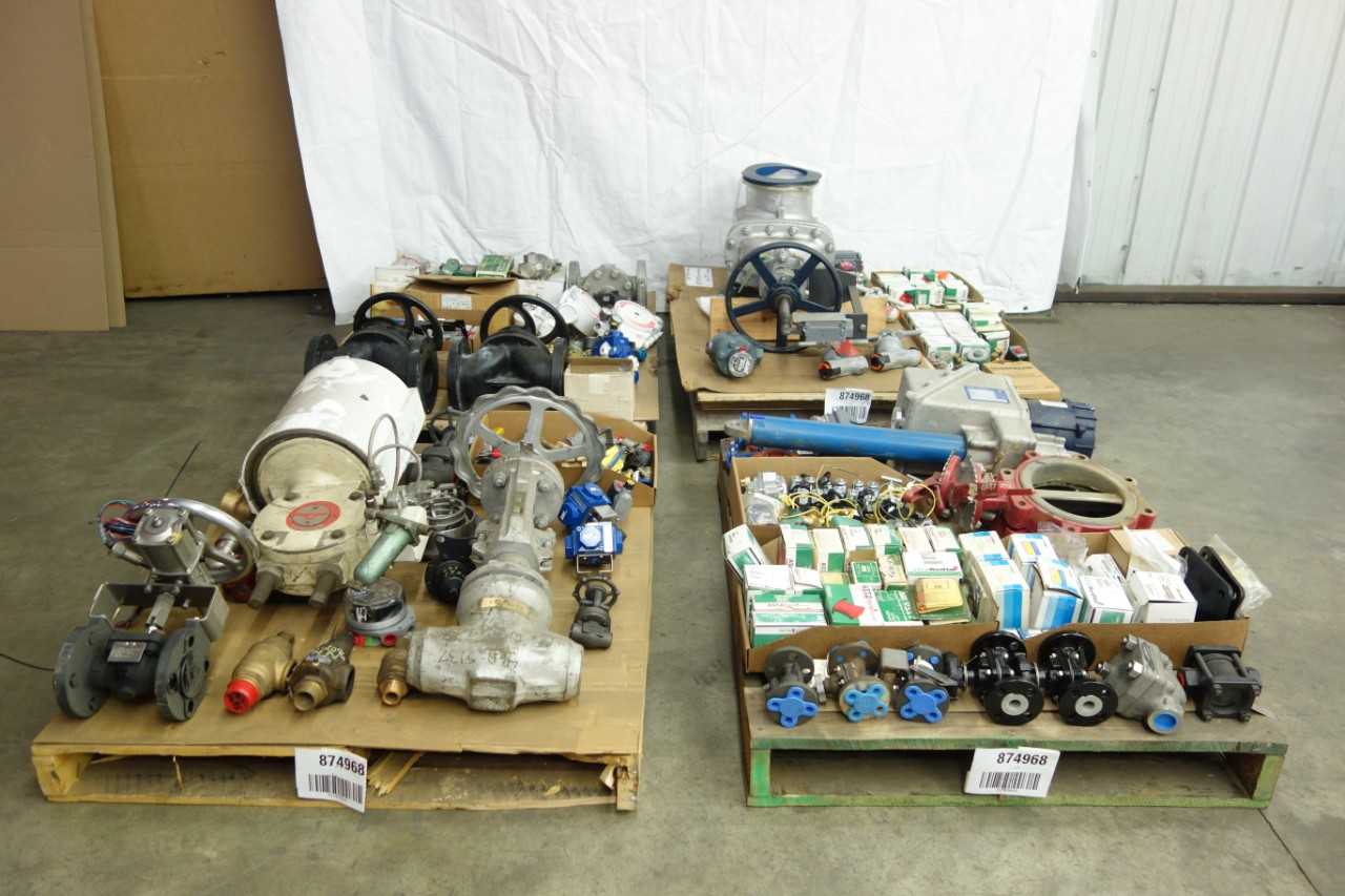 4 PALLETS OF ASSORTED VALVES AND PARTS - VALVES