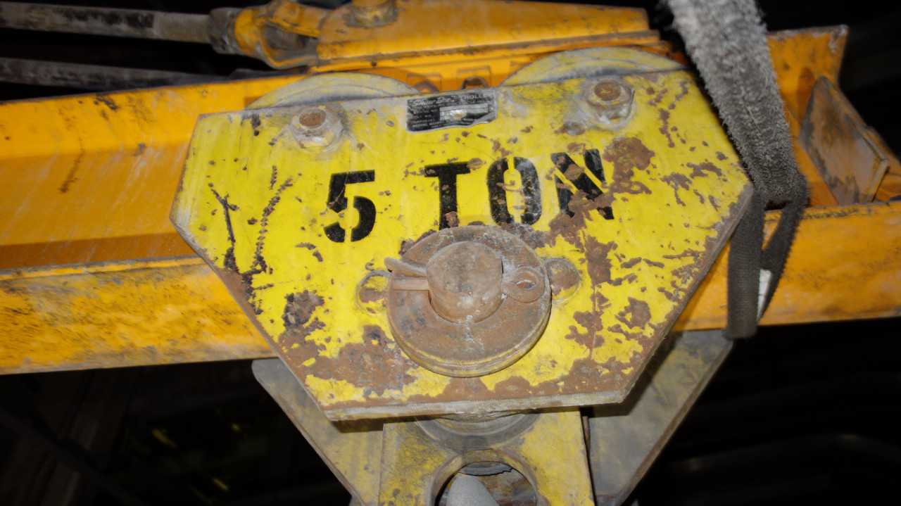 BUDGET 5 TON MANUAL CHAIN HOIST AND TROLLEY - MISCELLANEOUS