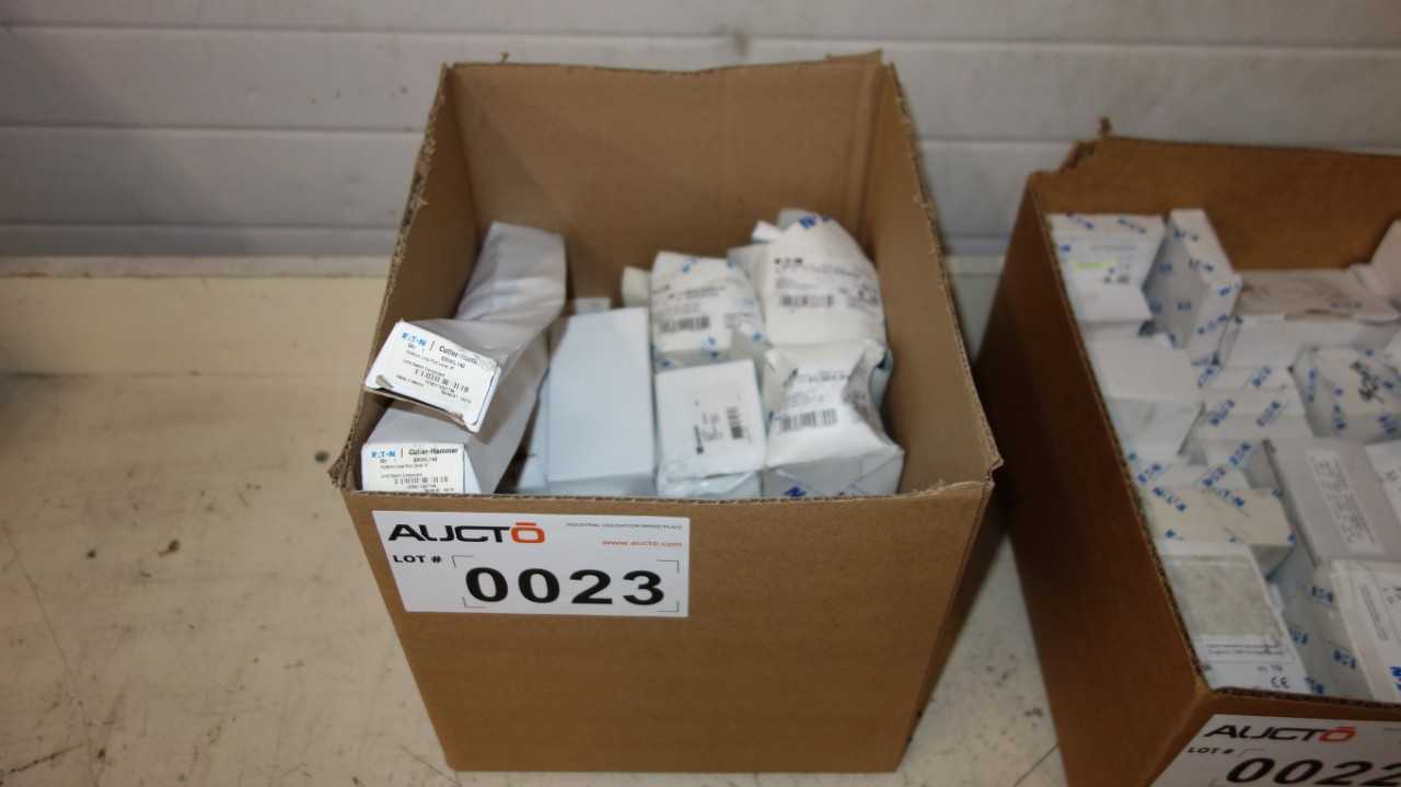 1 BOX OF EATON / CUTLER HAMMER ELECTRICAL - ELECTRICAL COMPONENTS