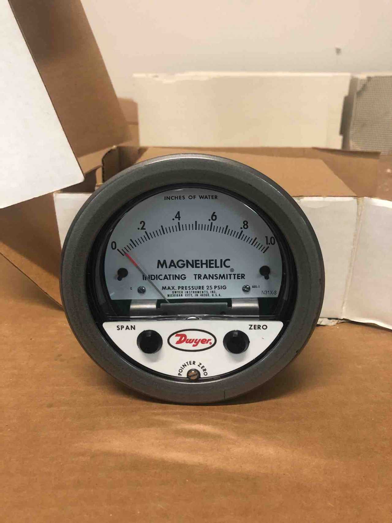 Dwyer Pressure Transmitter - INDUSTRIAL PARTS