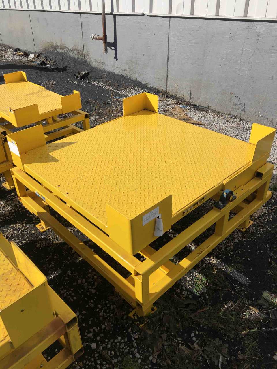 Davis Machine Works 48x48x25 Tilt Table - MATERIAL HANDLING