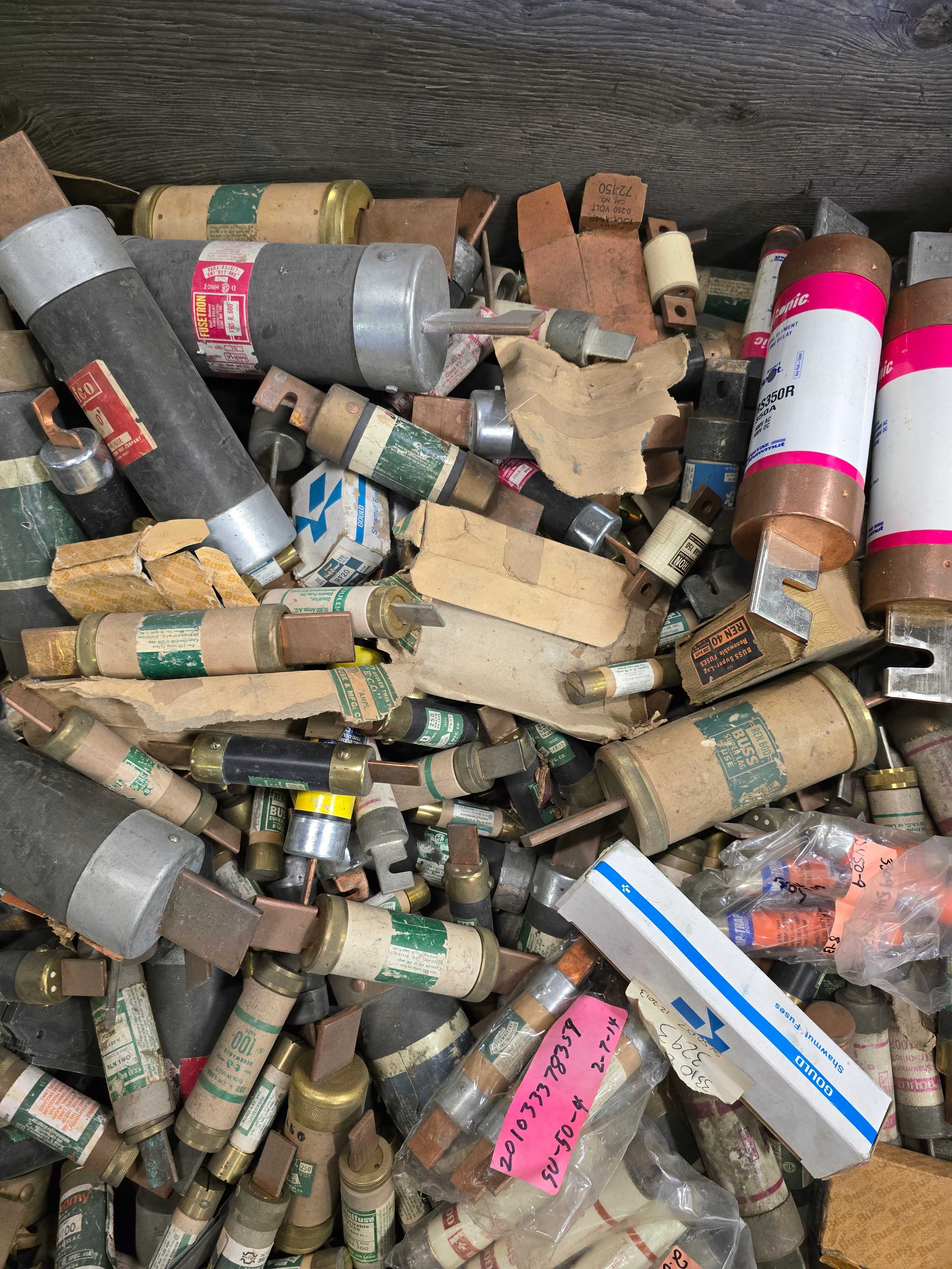 CRATE OF ASSORTED FUSES - CRATE INCLUDED - FUSES