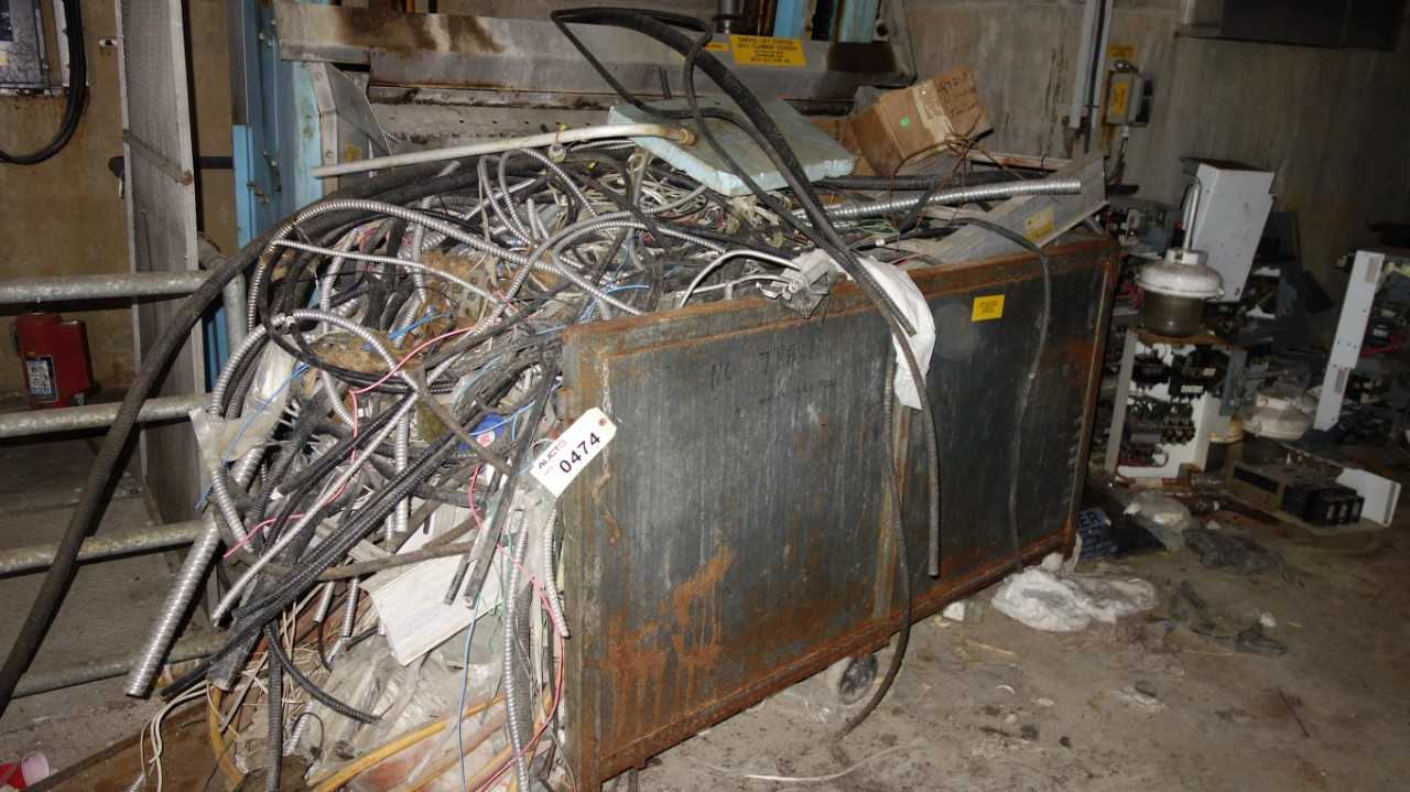 ROLLING DUMPSTER BIN WITH CONTENTS - ROLLING CARTS