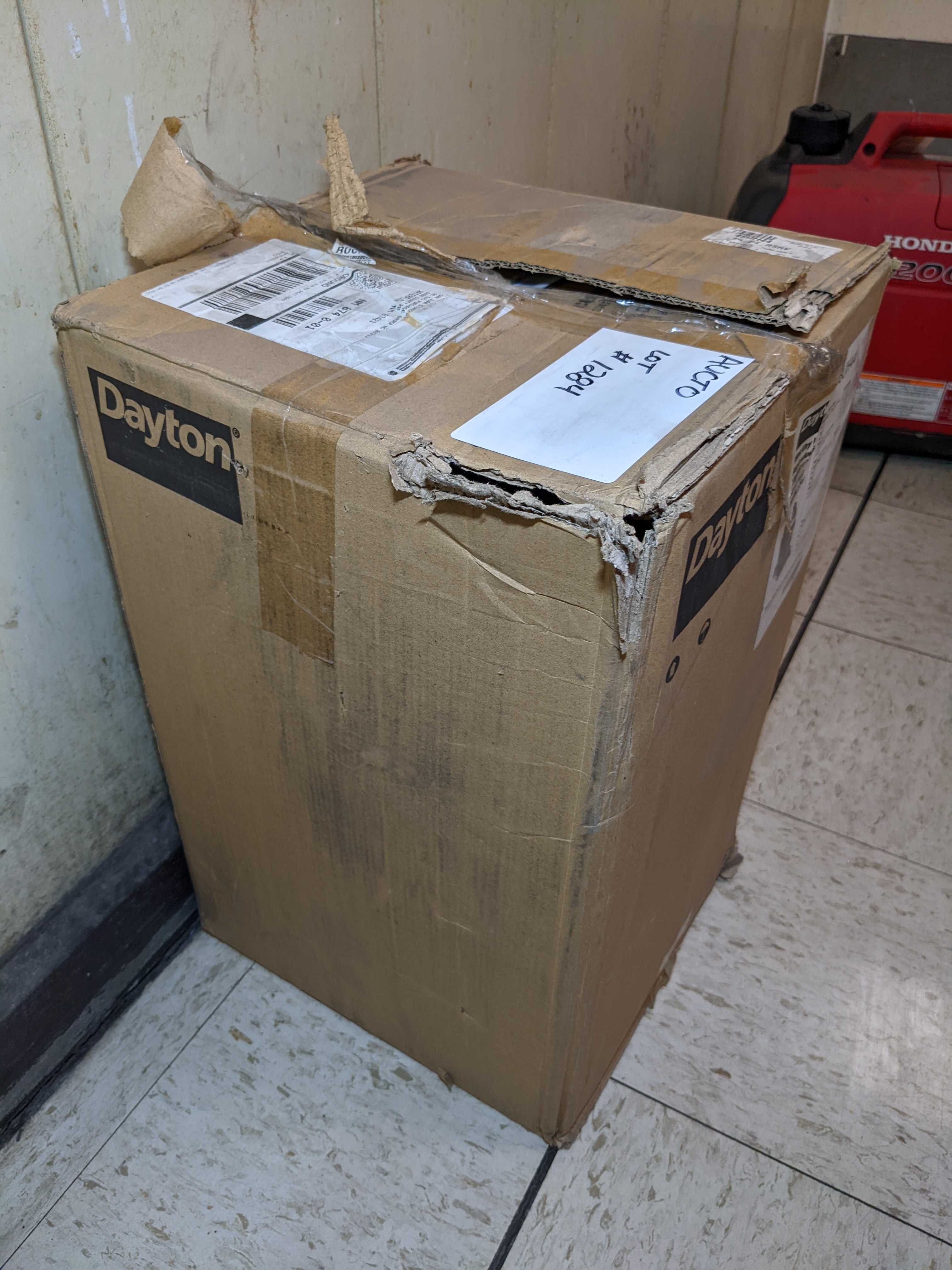 WET/DRY VACUUM - VACUUM PUMP