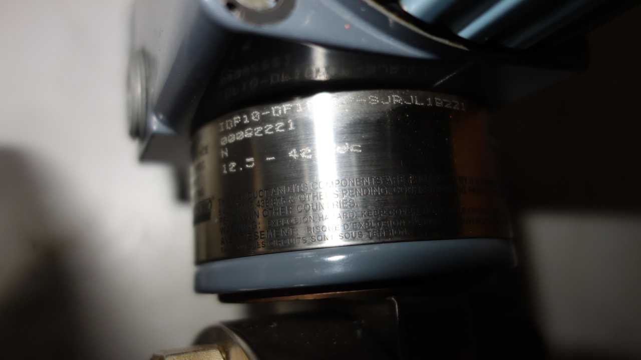 FOXBORO IDP10 PRESSURE TRANSMITTER - INSTRUMENTATION