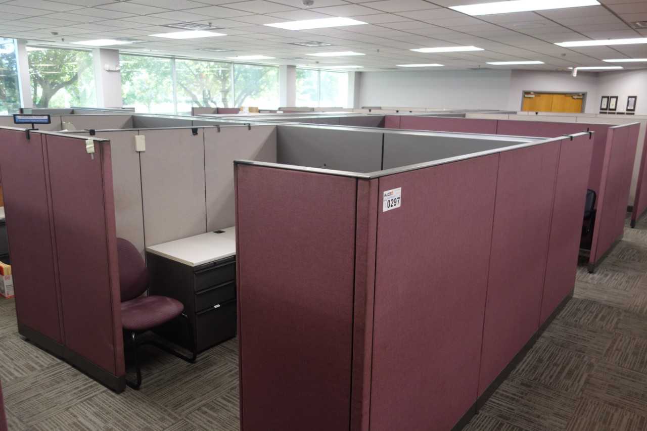 Assorted office cubicles with desks, cabinets, chairs (DELAYED REMOVAL) - PLANT & FACILITY