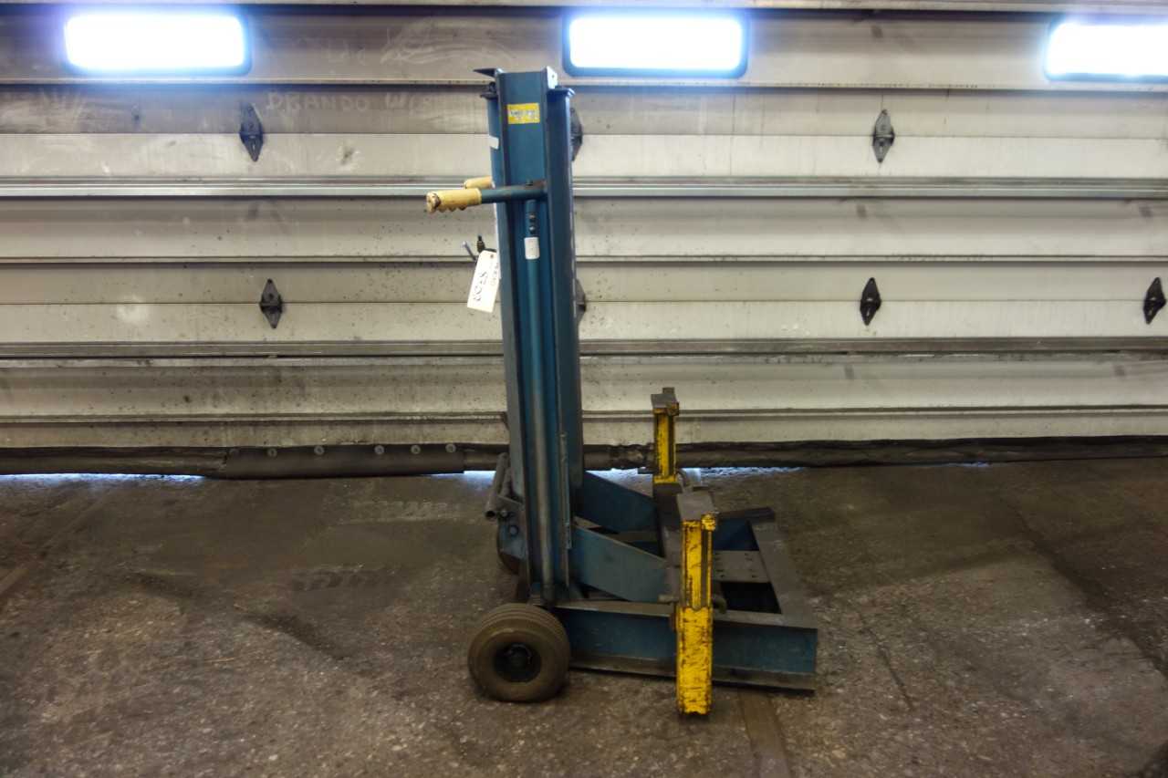 LINCOLN 93692 7 TON PNEUMATIC JACK - PLANT & FACILITY