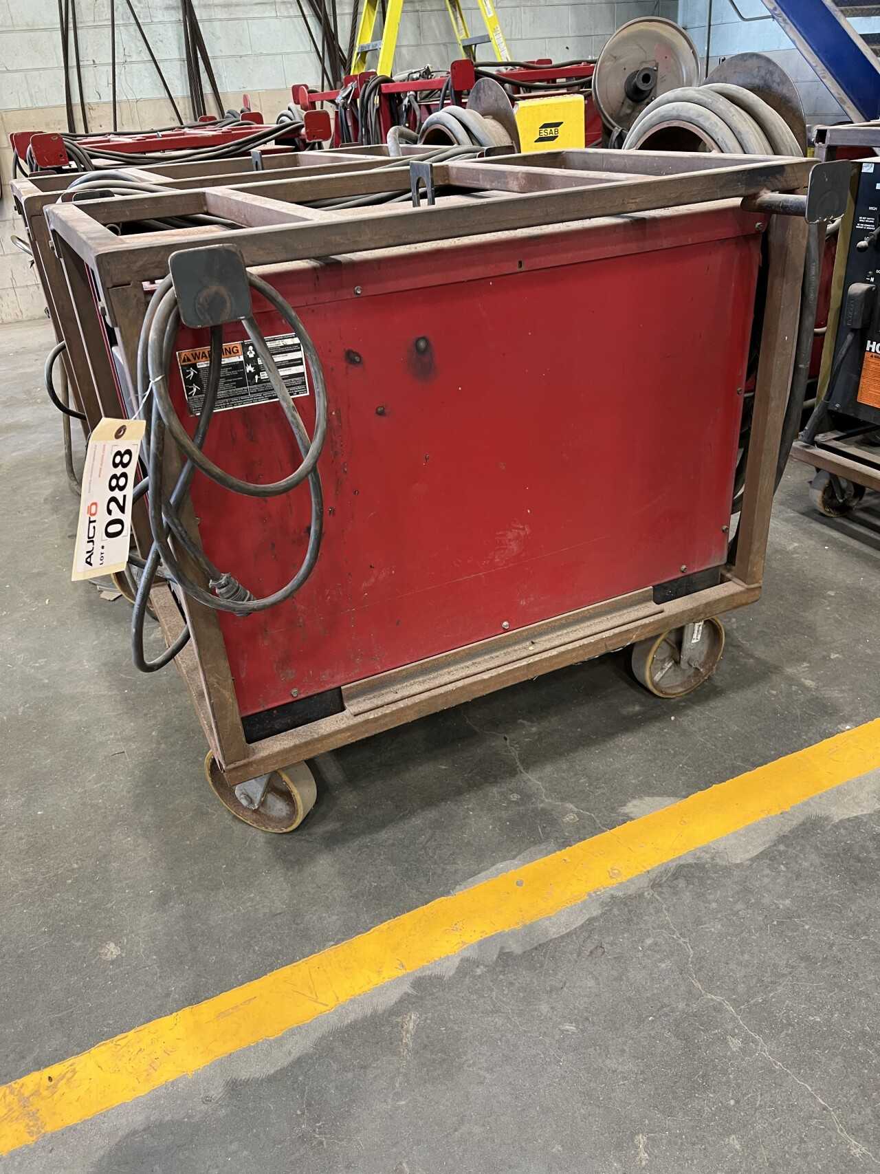 Lincoln Electric Idealarc Dc-600 ARC Welder - WELDING EQUIPMENT