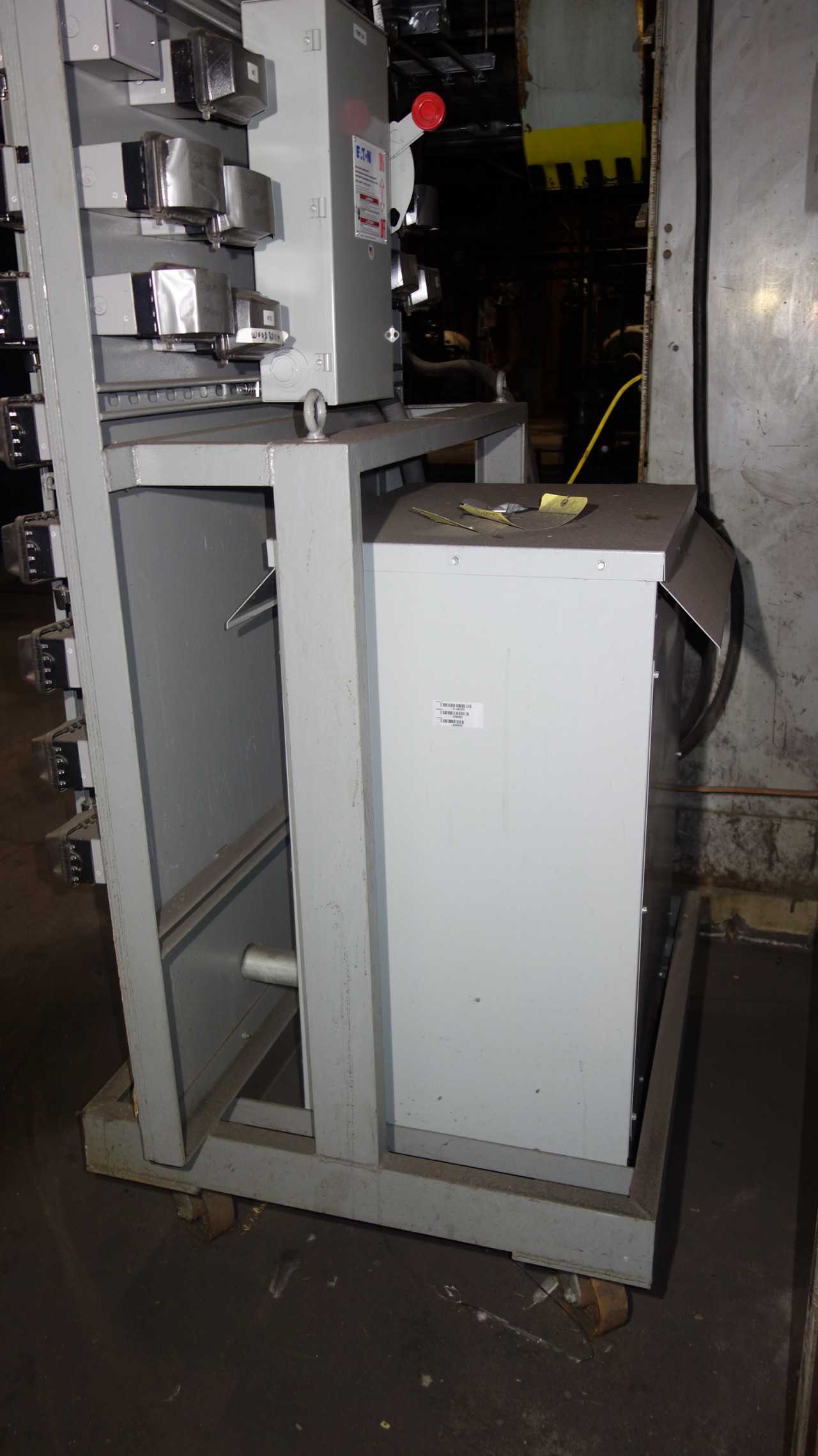 EATON TRANSFORMER RECEPTACLE POWER BOX 75KVA - CONTROL TRANSFORMERS