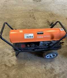 DAYTON PORTABLE OIL-FIRED HEATER - PORTABLE HEATER