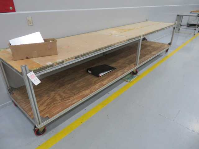 Aluminum Table on wheels - MISCELLANEOUS