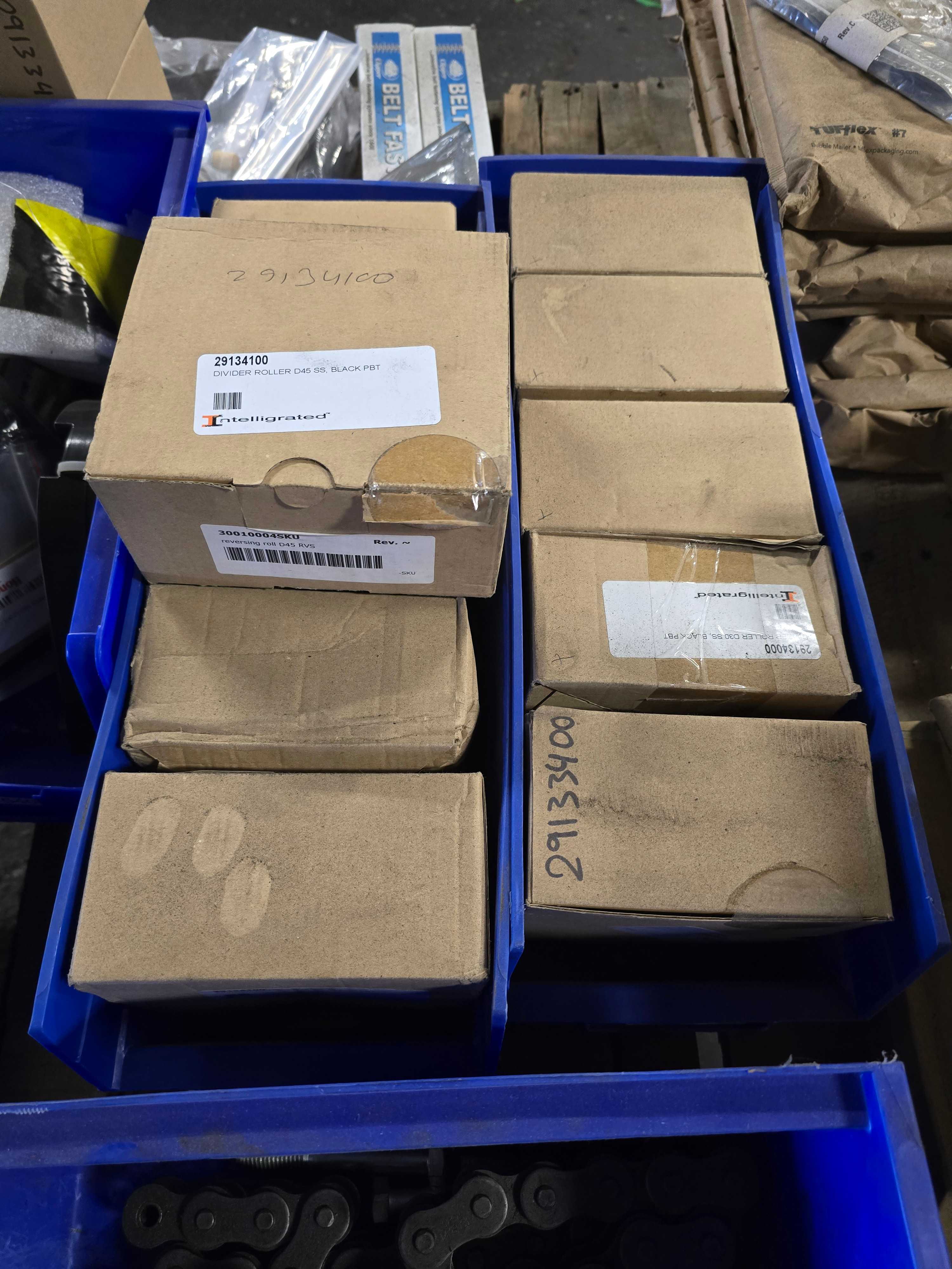 LOT OF MISC PARTS - CHAIN, GUIDE ROLLER, BELT FASTENERS, SPROCKETS, ROLLERS - INDUSTRIAL PARTS