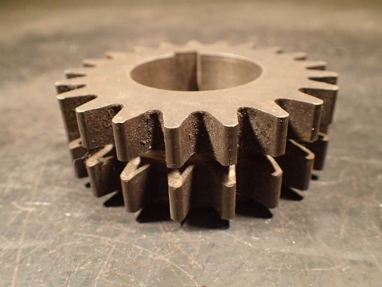 S.C. 404-21 2-Strand 7DP Spur Gear: 3-3/8" OD, 1-5/8" Keyed Bore - HOLEMAKING TOOLS
