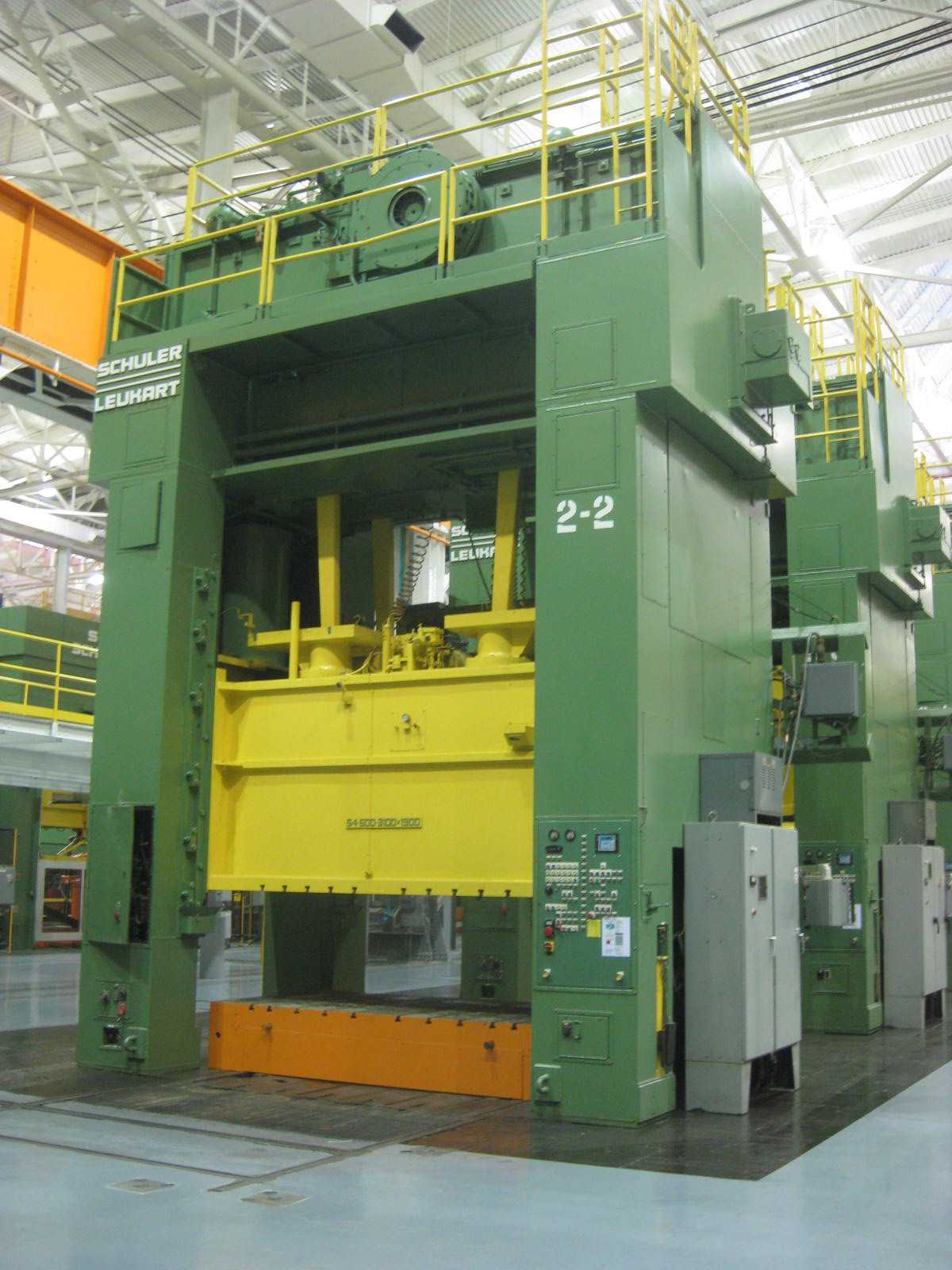 600 ton Schuler Press 2-2 - PRESSES