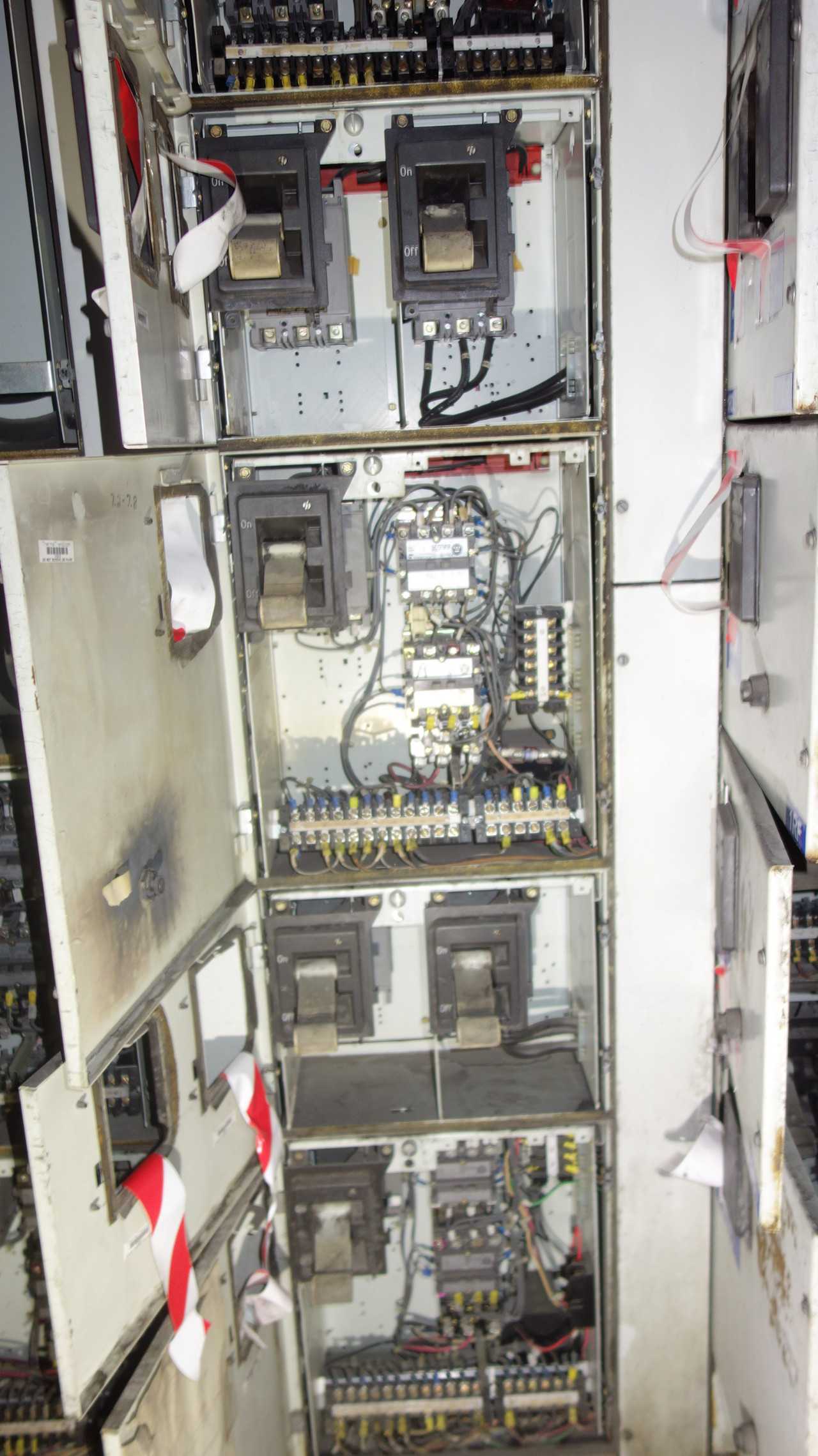 X4 VERTICAL SECTIONS OF WESTINGHOUSE MCC BUCKETS - MOTOR CONTROL CENTERS