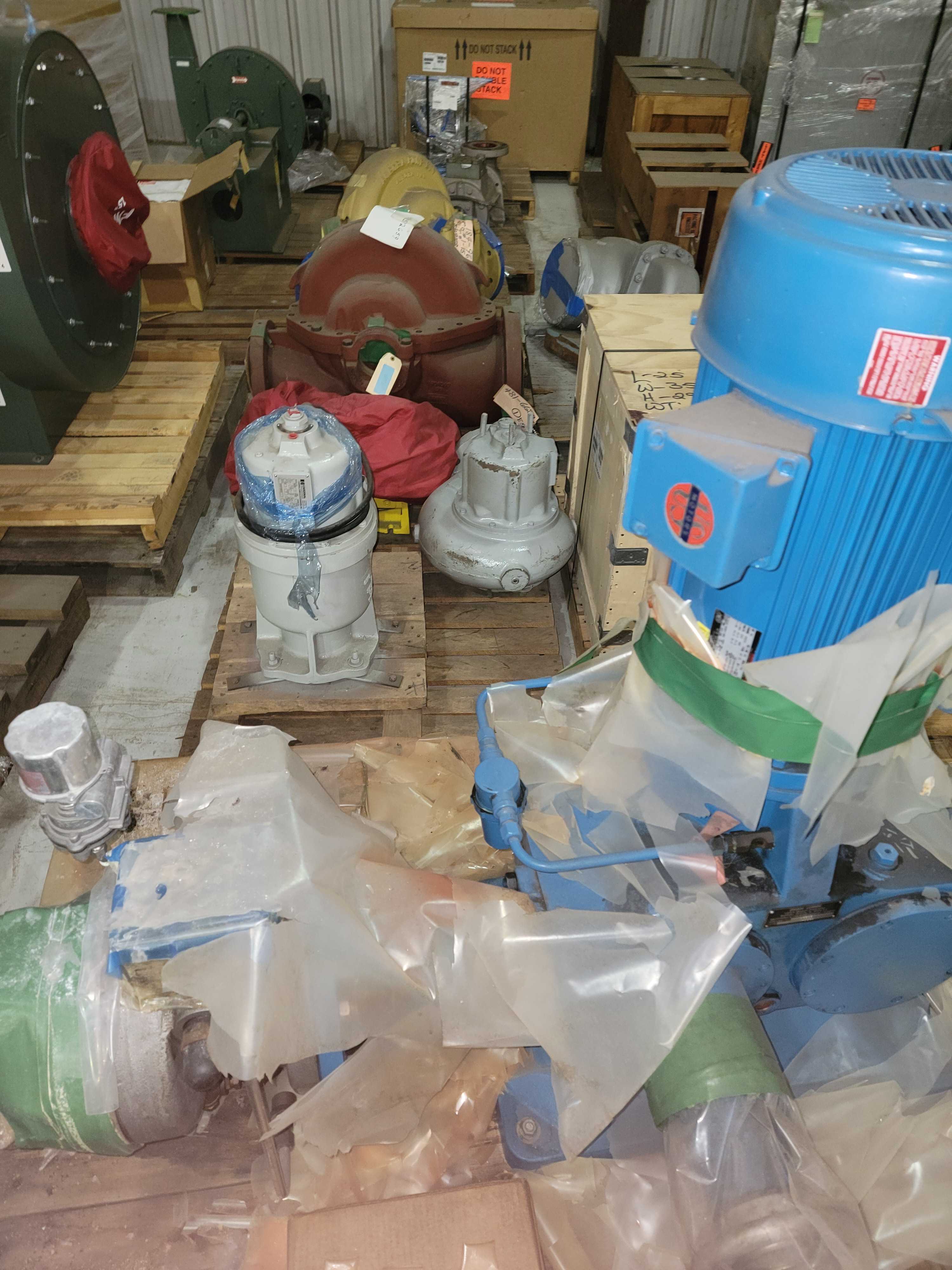 BULK LOT OF PUMPS - QTY 27 - PUMPS