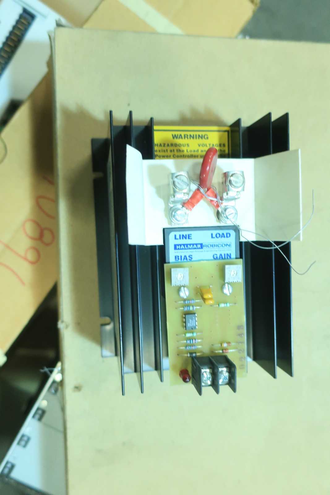 2 PALLETS OF ASSORTED ELECTRICAL CONTROLS, MODULES, SERVO DRIVE, MOTOR DRIVE, SERVO MOTOR, INTERFACE PANEL CONTROLS, RACK- ALLEN BRADLEY, YASKAWA, AEG MODICON, INDRAMAT, MITSUBISHI, CISCO - AUTOMATION & CONTROLS