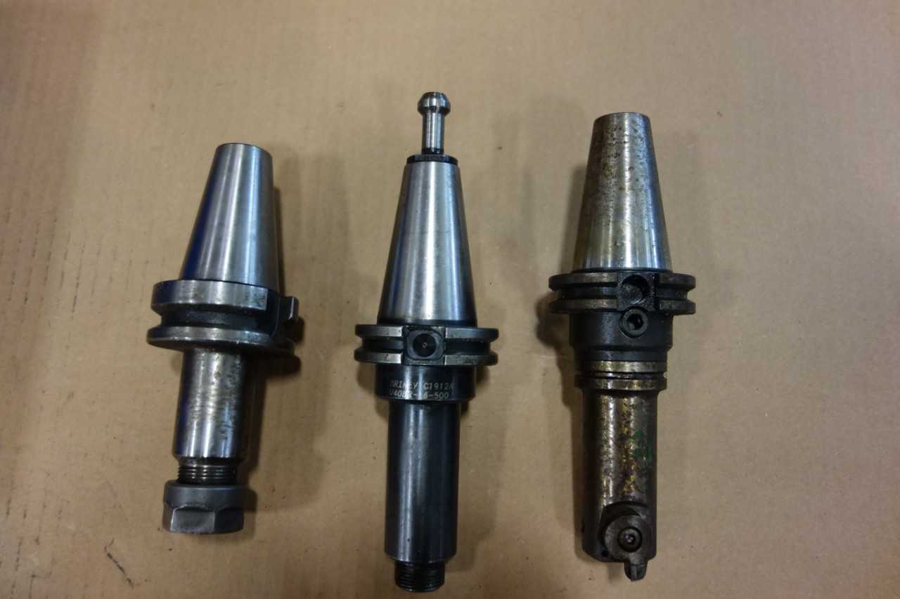 LOT OF ASSORTED CAT40 TOOL HOLDERS - PARLEC - ELECTRIC POWER TOOLS