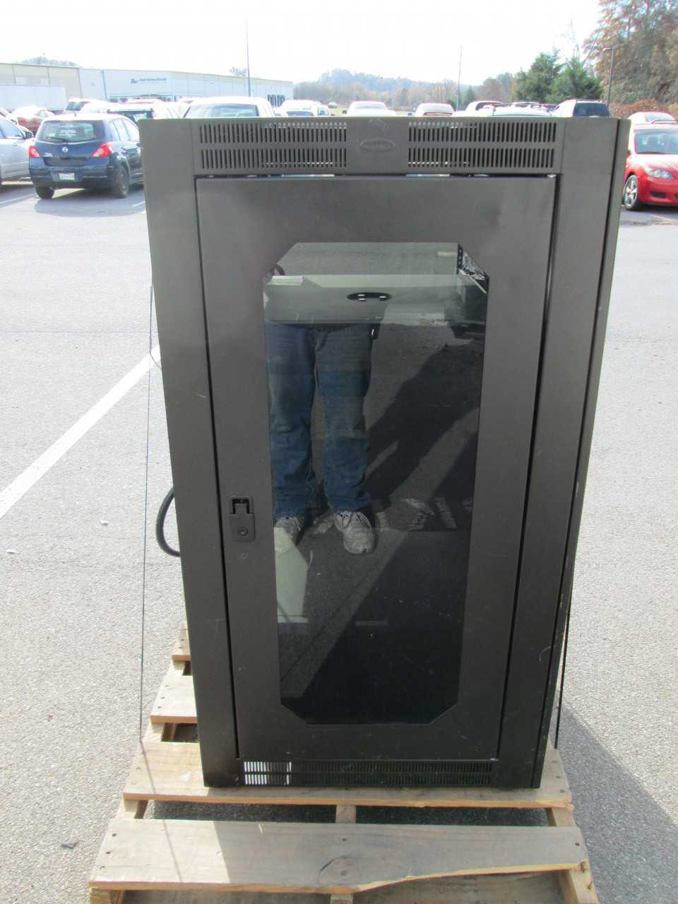 Expandable Rack/Tower UPS System - UPS