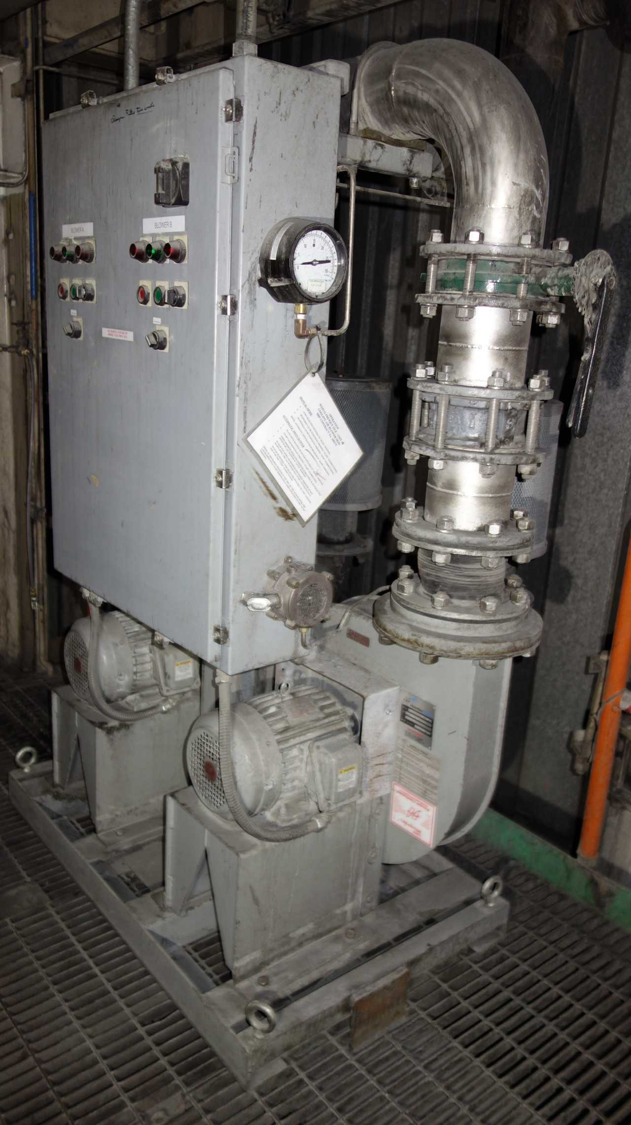 LOT OF 2 HOWDEN BUFFALO 5E BLOWERS WITH 5HP MOTOR - ELECTRIC MOTORS