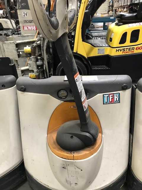 2017 Crown WP3045-45 walkie pallet jack Livermore CA - MANUAL PALLET JACKS 2017 Crown WP3045-45 walkie pallet jack Livermore CA - MANUAL PALLET JACKS