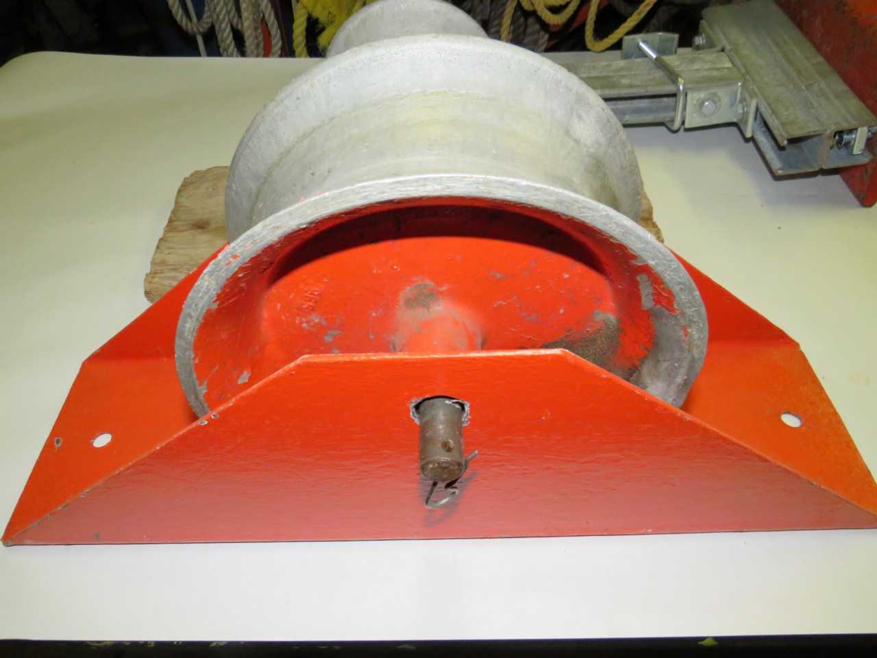 LOT OF 3 ASSORTED TRAY CABLE ROLLER SHEAVES - TRAILER MOUNTED EQUIPMENT
