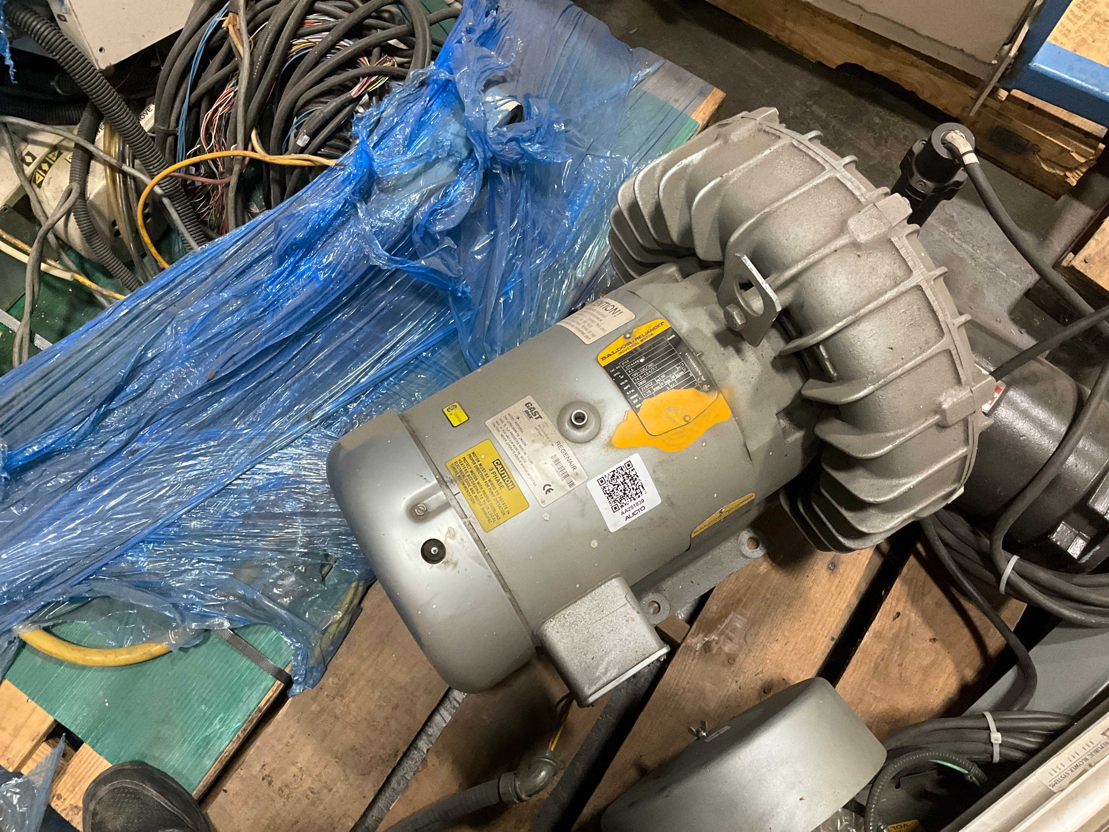 BALDOR RELIANCE IP44 AC MOTOR - AC MOTOR