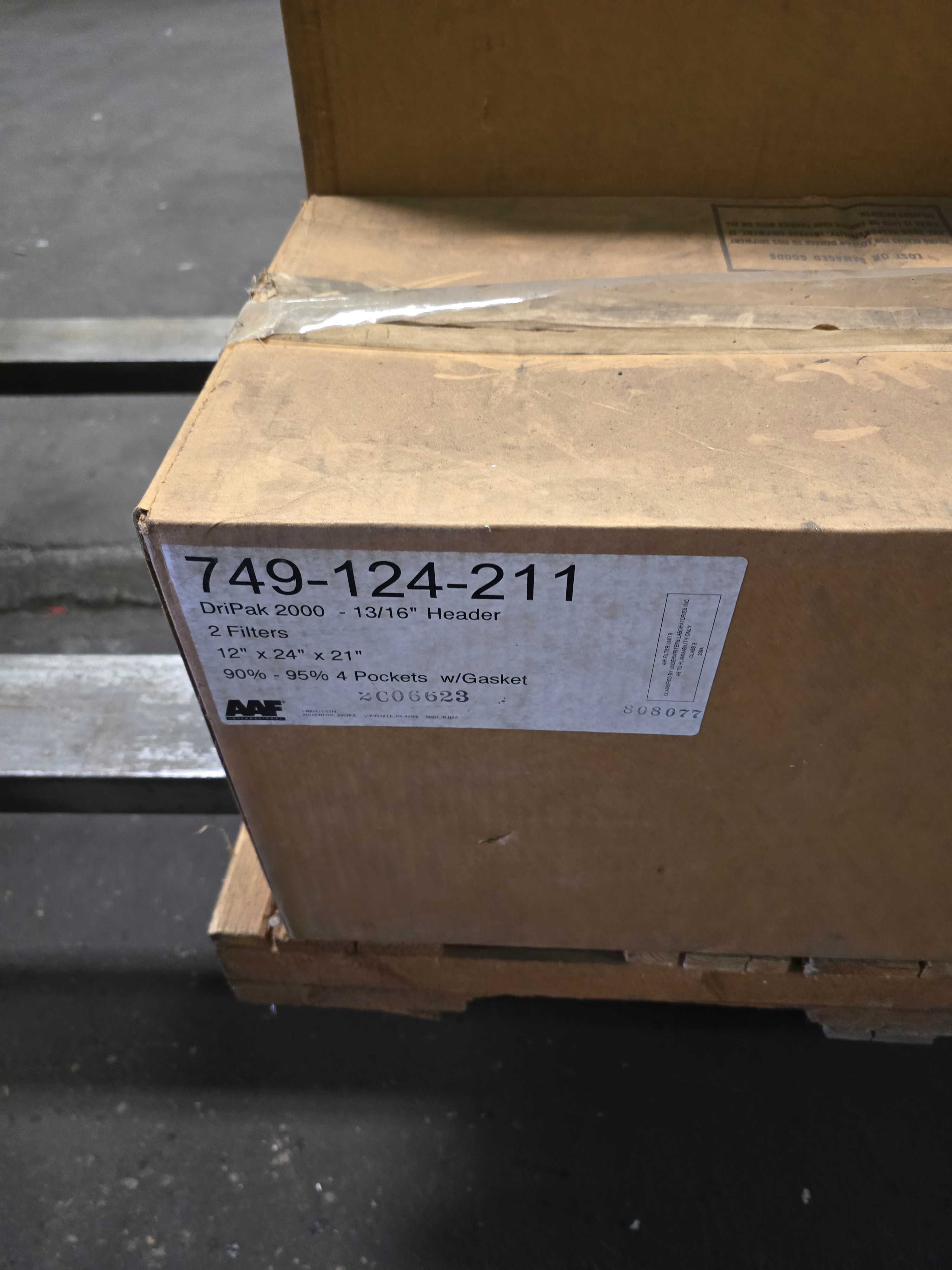 LOT OF INDUSTRIAL FILTERS - INDUSTRIAL PARTS
