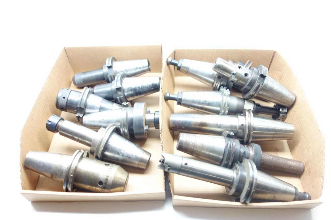 LOT OF ASSORTED CAT50 TOOL HOLDERS - KENNAMETAL - MACHINE TOOLING