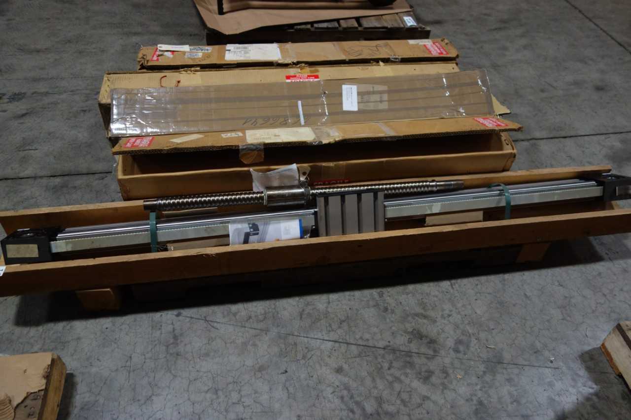PALLET OF LINEAR BEARING   BALL SCREW ASSEMBLY - BEARINGS
