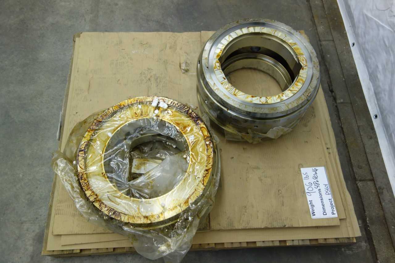 LOT OF 2 SLEEVOIL BEARINGS - BEARINGS