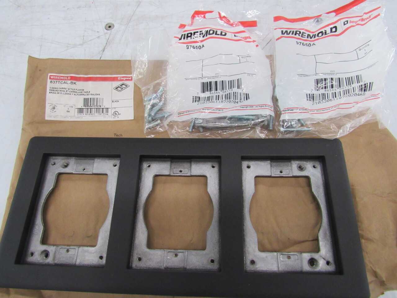 Quantity of 11x 837TCAL-BK Cable/Wire/Cord/Outlets - ELECTRICAL COMPONENTS