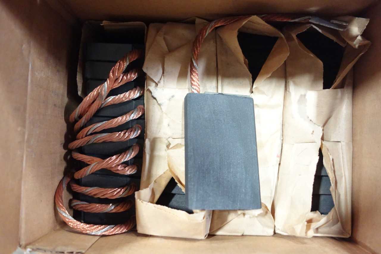 2 PALLETS OF ASSORTED ELECTRICAL - ELECTRICAL COMPONENTS