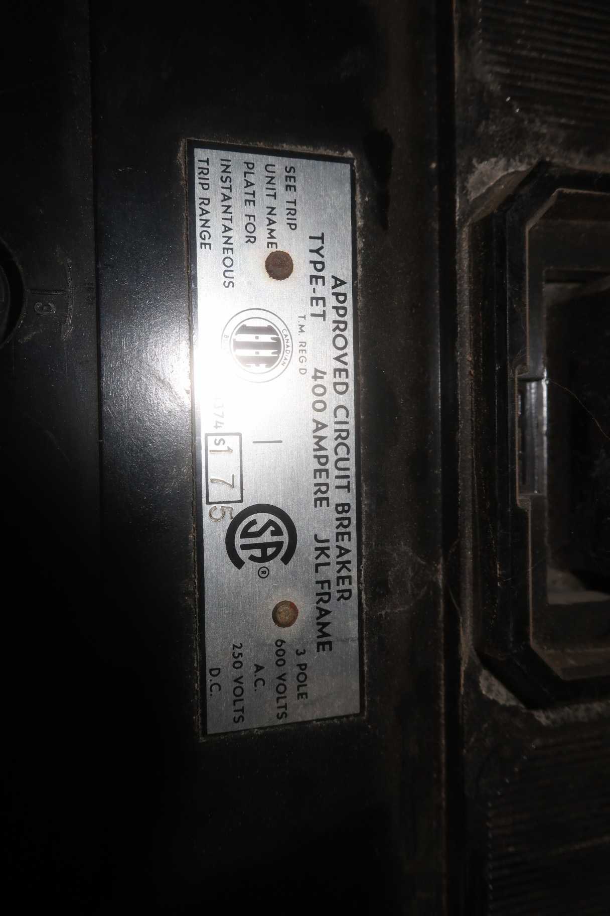 LOT OF 2 ITE ET-400 400A 600V-AC CIRCUIT BREAKERS - CIRCUIT BREAKERS