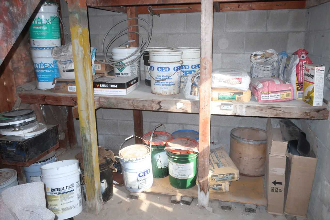 LOT OF ASSORTED CONCRETE MATERIAL - TRAILER MOUNTED EQUIPMENT