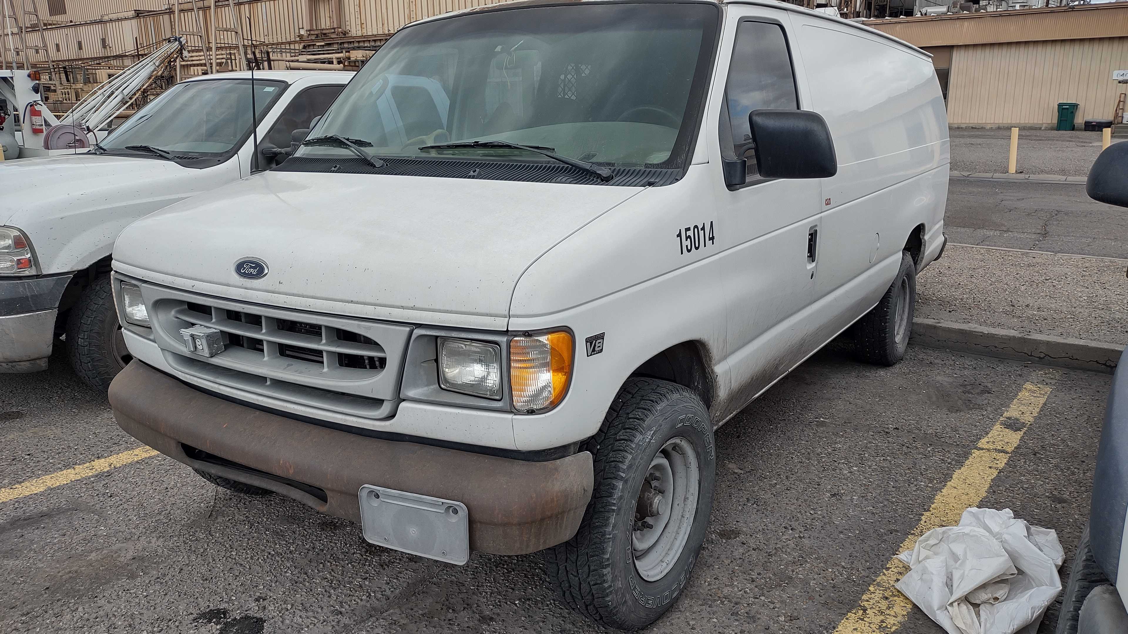 2002 FORD E350 - BUSES