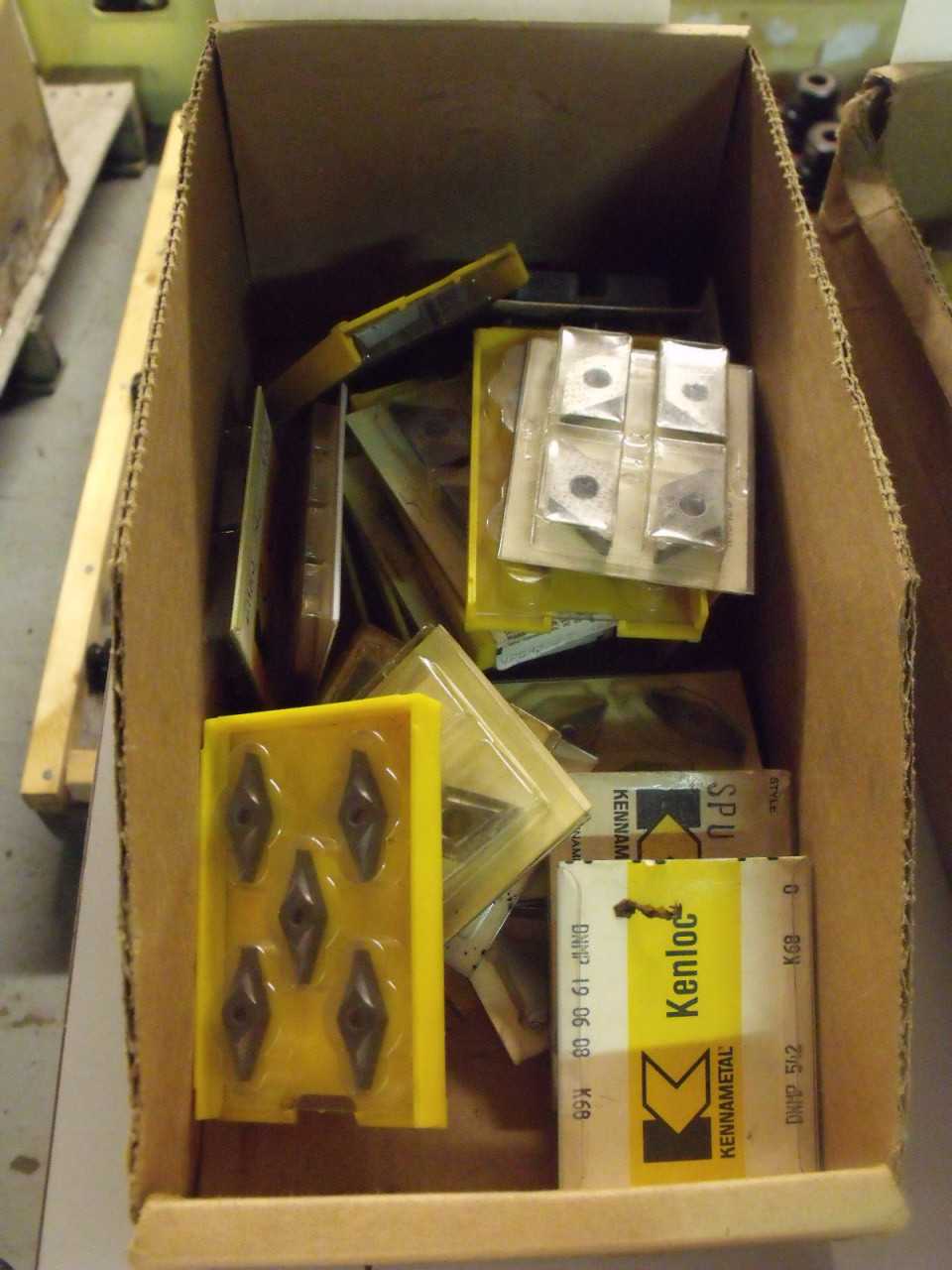 New Kennametal Carbide inserts 20 Plus Boxes - MACHINE TOOLING