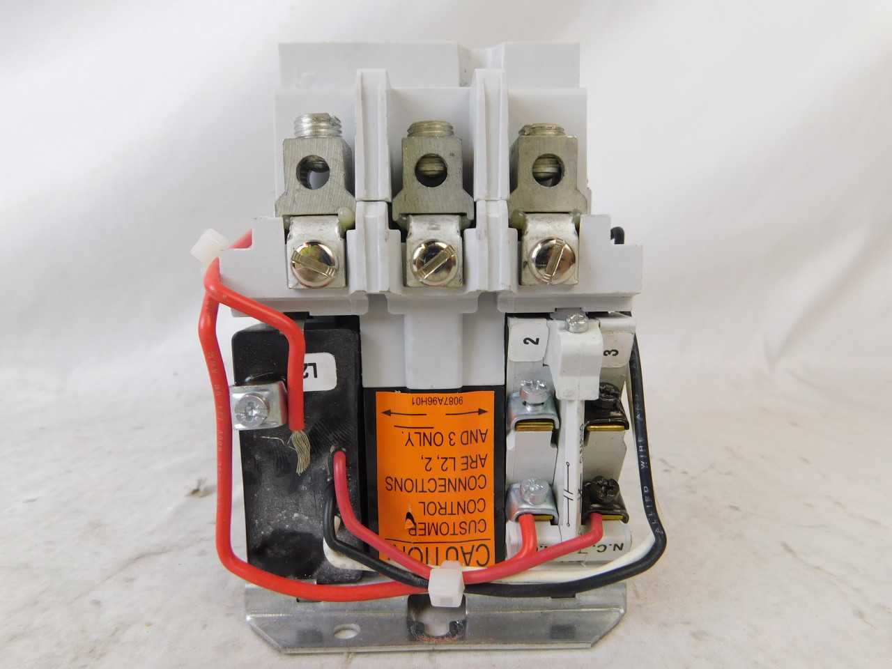 Quantity of 1 Used Eaton A202K2CAM Lighting Contactor Magnetically Held 3P 60A 120V - CONTACTORS