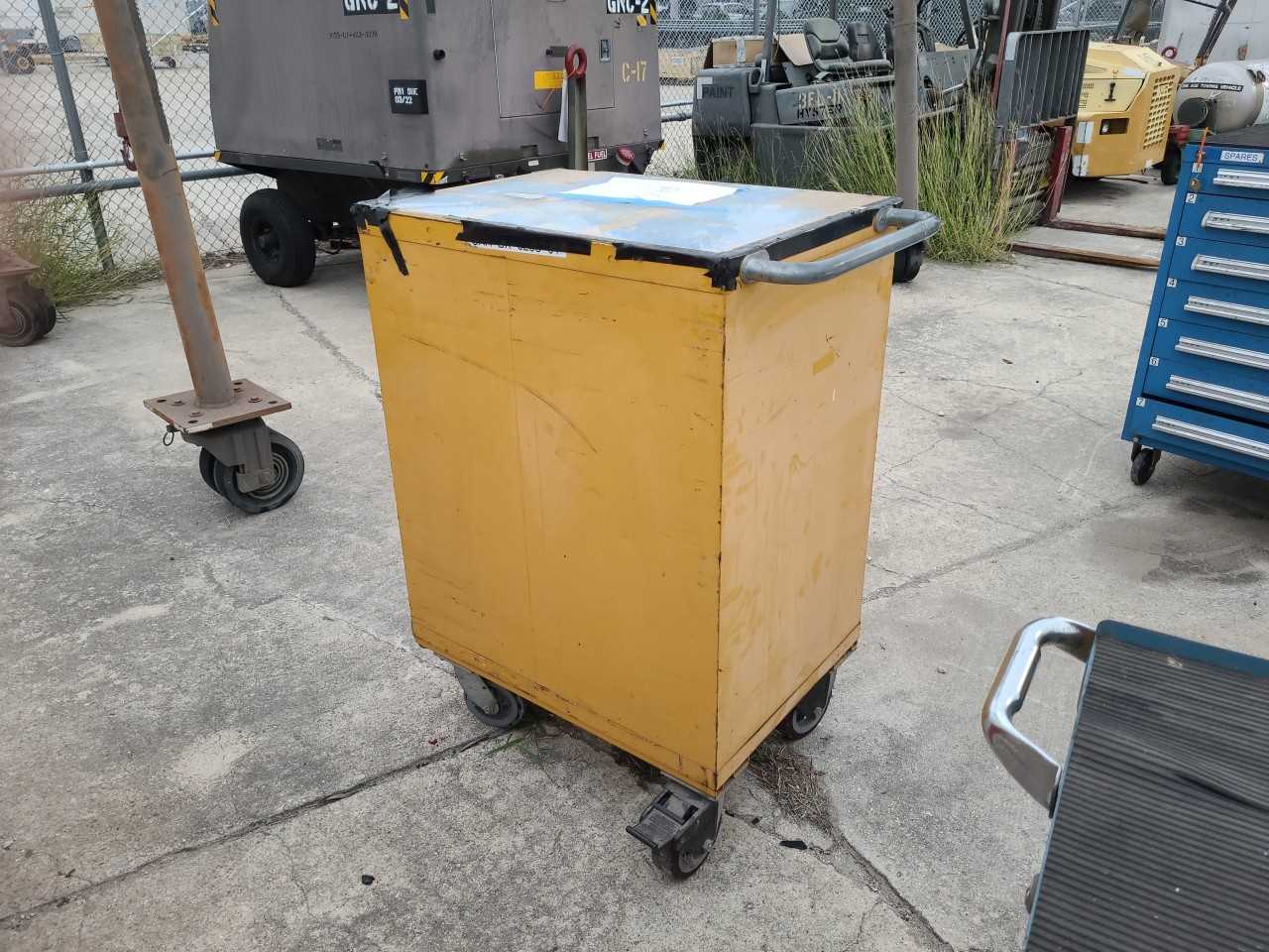 DINKEL 8 drawer tool crib (Lot 2586582) San Antonio, TX - TOOL STORAGE