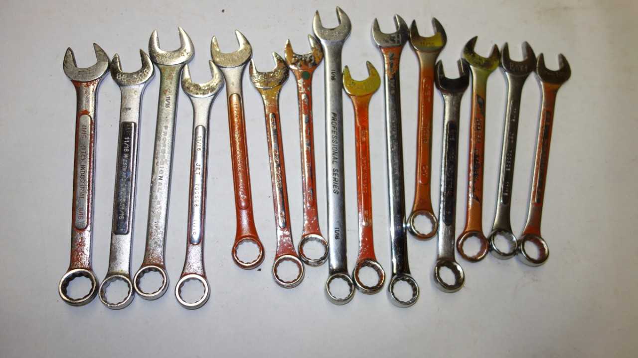 LOT OF 15 ASSORTED COMBINATION WRENCHES - HAND TOOLS