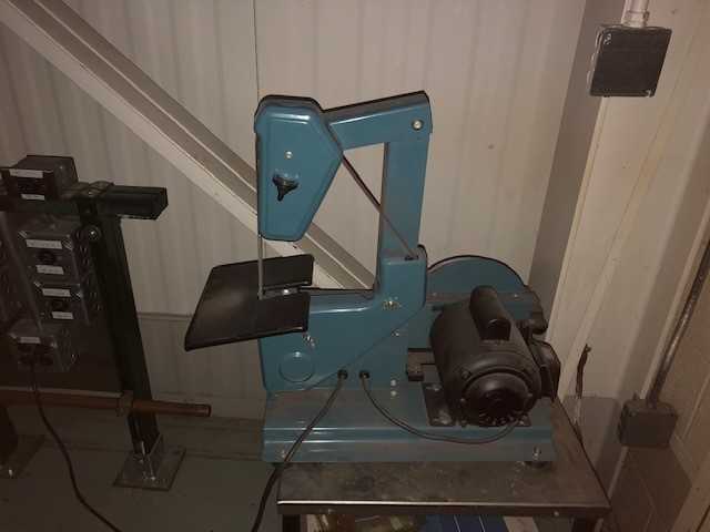 Belt Disc Sander/Grinder - GRINDING MACHINES