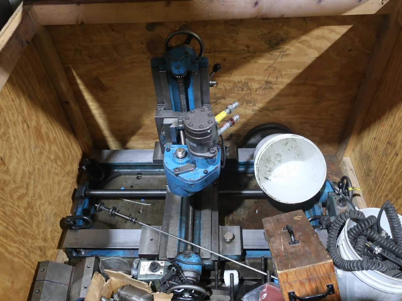 Milling machine toolholder and accessories - CNC MACHINING CENTERS