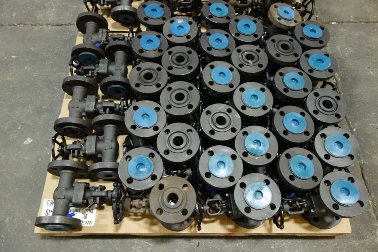 2 PALLETS OF CHAODA CL600 1-1/2 IN GATE VALVES - VALVES