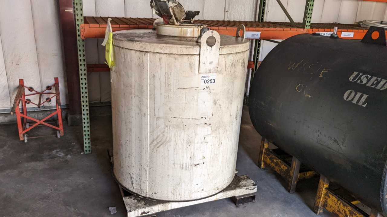 Mineral oil tank - PROCESS EQUIPMENT