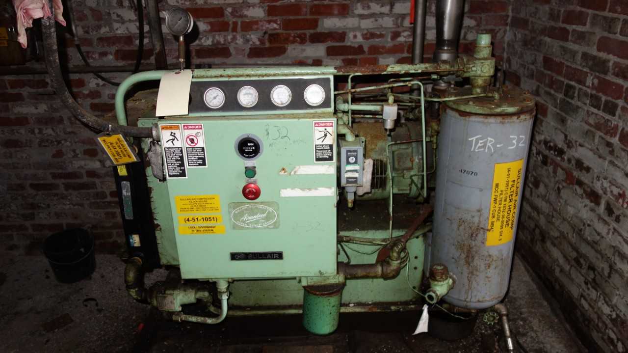 SULLAIR 10-25 AC/AC 115/125PSI SCREW COMPRESSOR - AIR COMPRESSORS