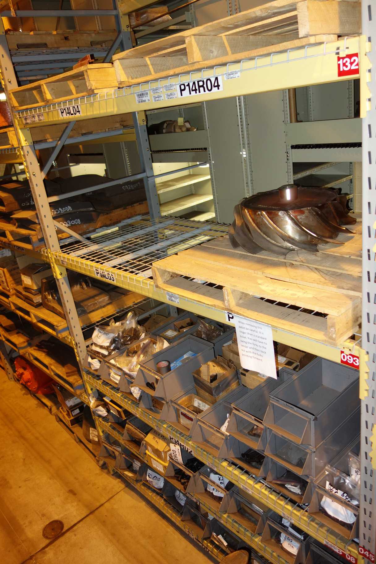 CONTENTS OF 2 UPRIGHT RACKING SECTION, LINERS - INDUSTRIAL PARTS