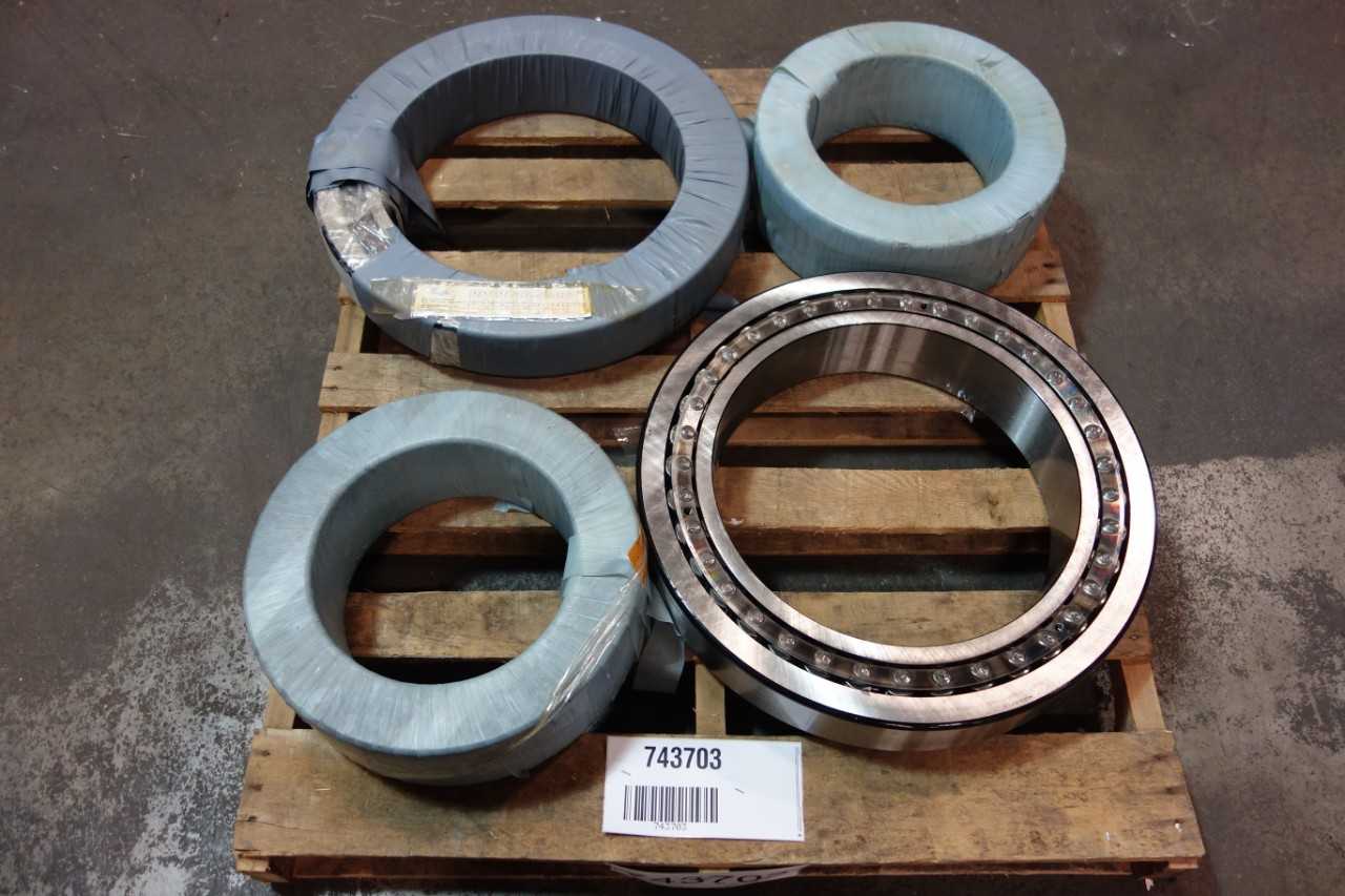 1 PALLET OF ASSORTED ROLLER BEARINGS- KOYO - BEARINGS