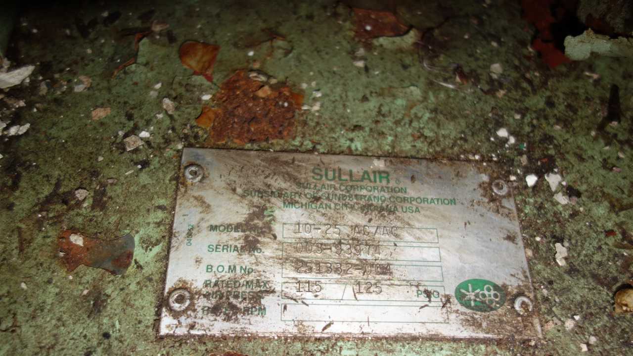 SULLAIR 10-25 AC/AC 115/125PSI SCREW COMPRESSOR - AIR COMPRESSORS