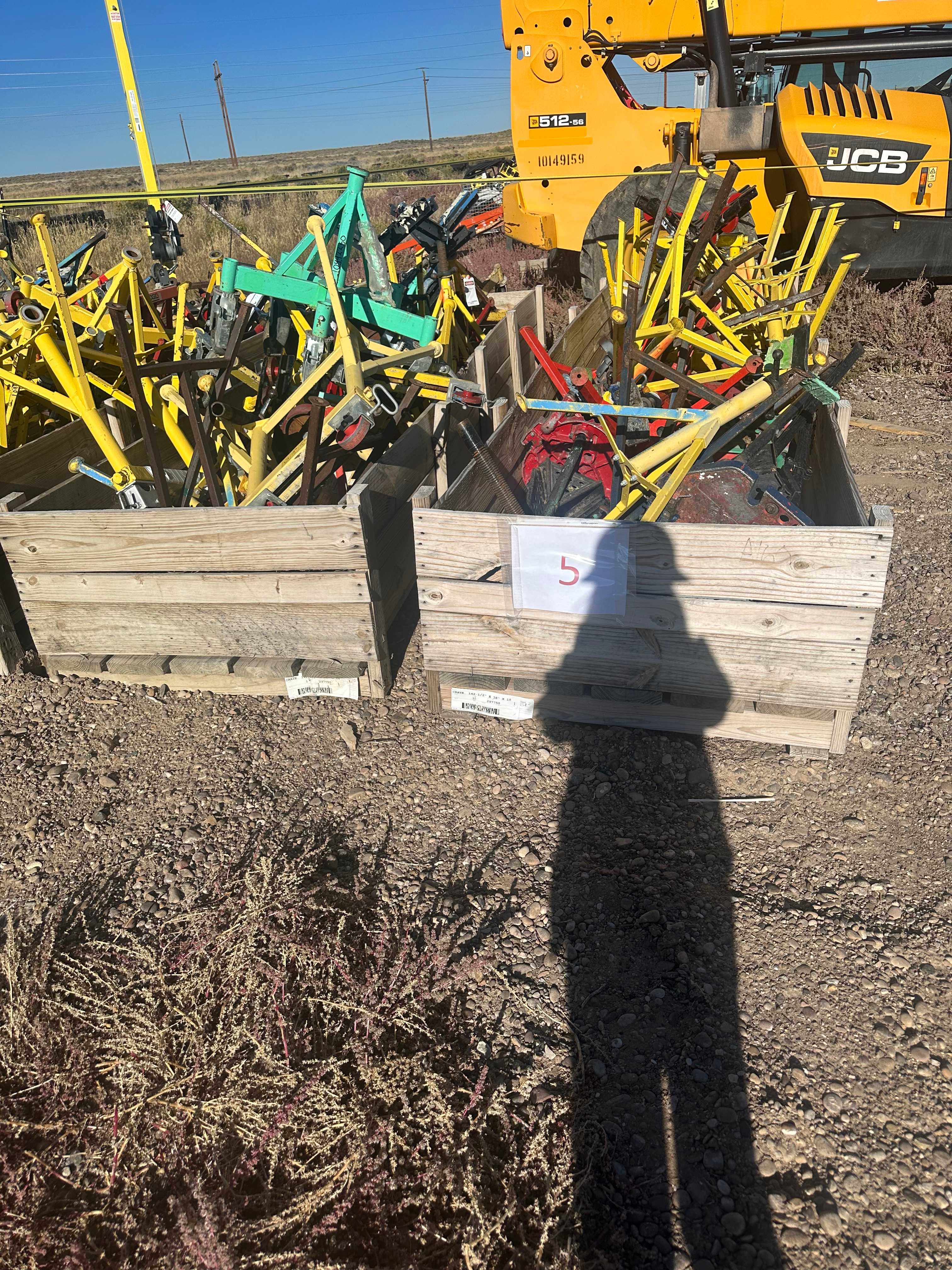 BULK LOT OF PIPE STANDS & JACK STANDS QTY 5 CRATES - ELECTRIC POWER TOOLS